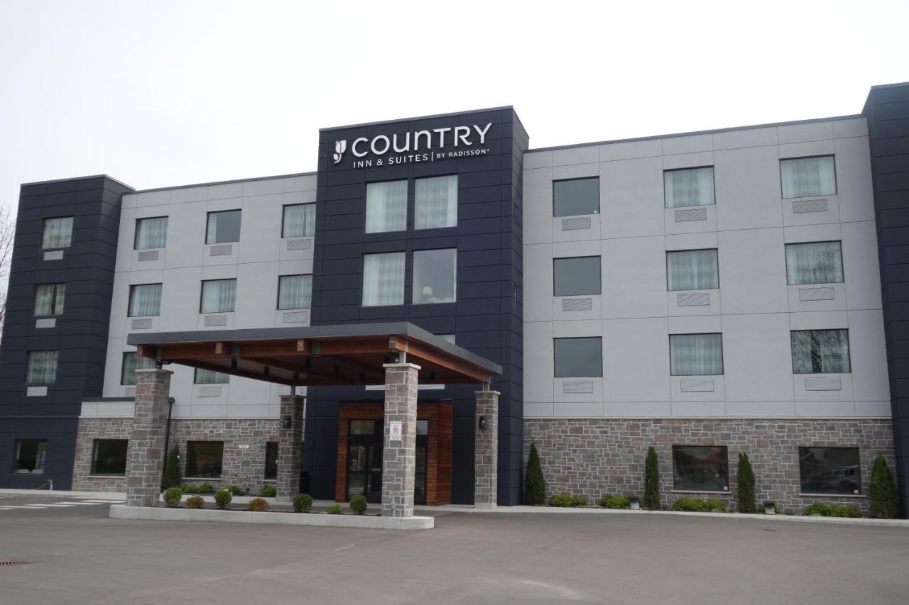 Country Inn & Suites By Radisson, Belleville, On Zewnętrze zdjęcie